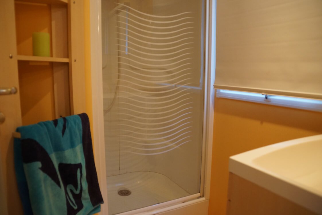 Salle d'eau Mobil Home Port d'Alon