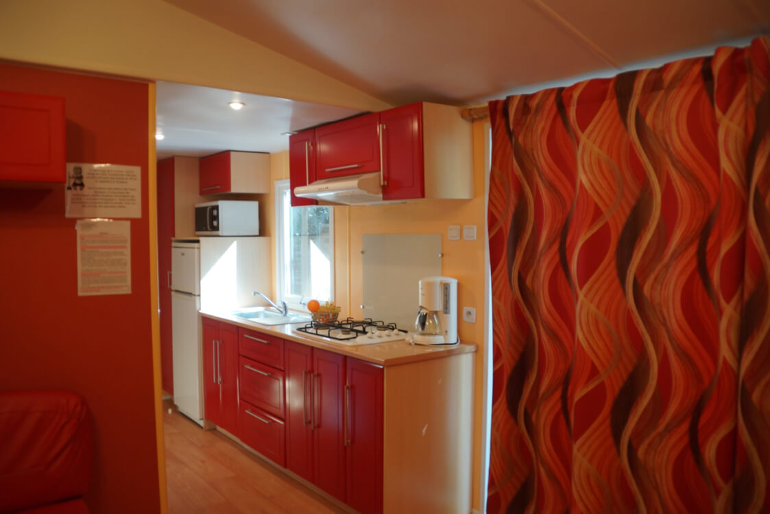 Salle à manger Mobil Home Port d'Alon